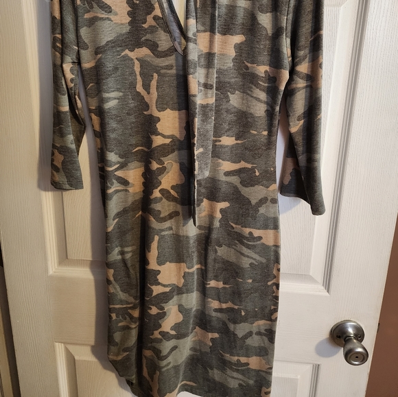 Camouflage dress - Picture 2 of 2